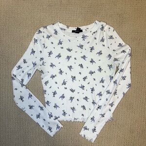 Forever 21 White and Purple Floral Long Sleeve Top